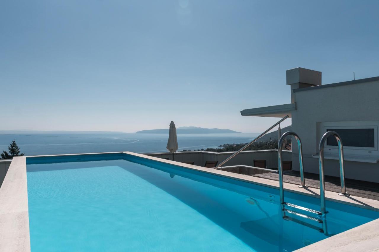 Apartment Mara Opatija With Rooftop Swimming Pool Ičići Zewnętrze zdjęcie