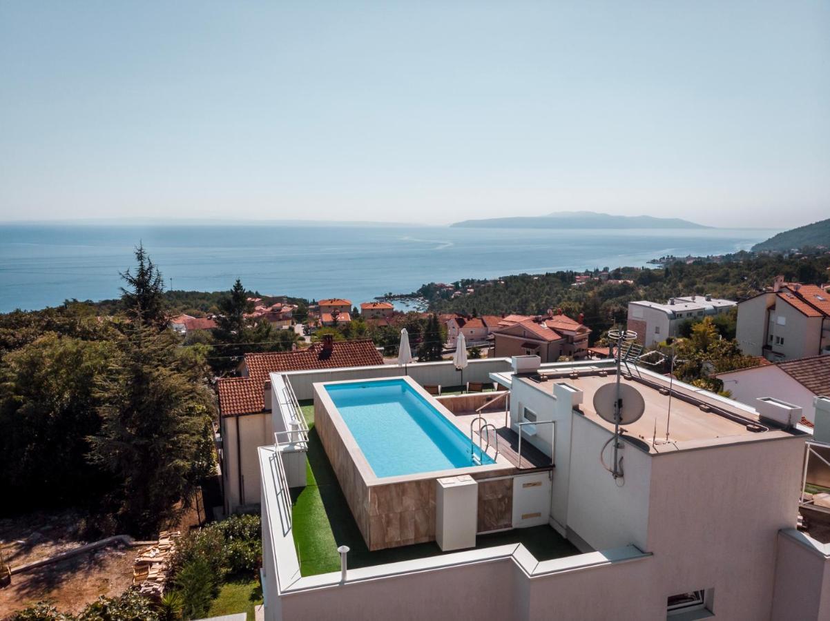 Apartment Mara Opatija With Rooftop Swimming Pool Ičići Zewnętrze zdjęcie